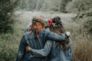 30 Friendship Quotes to Cherish
