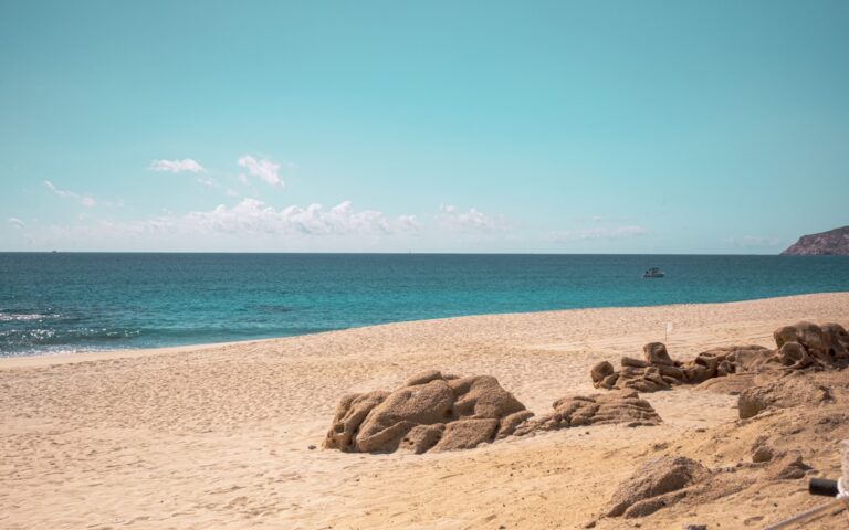 20 Quotes About Beaches and Relaxation