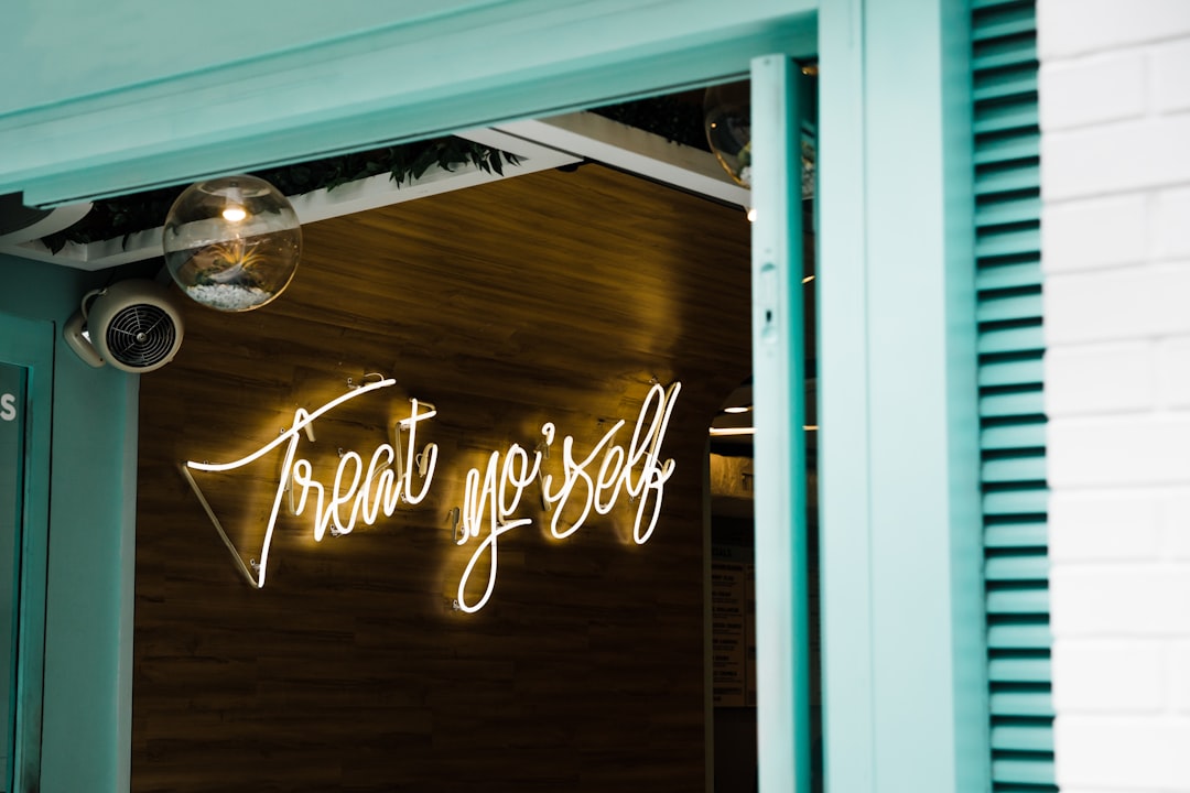 25 Self-Esteem Affirmations for Confidence