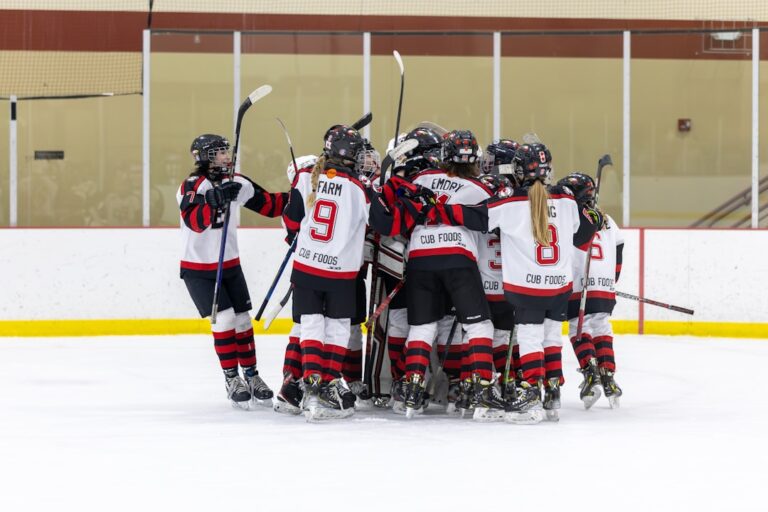 20 Quotes to Encourage Team Spirit