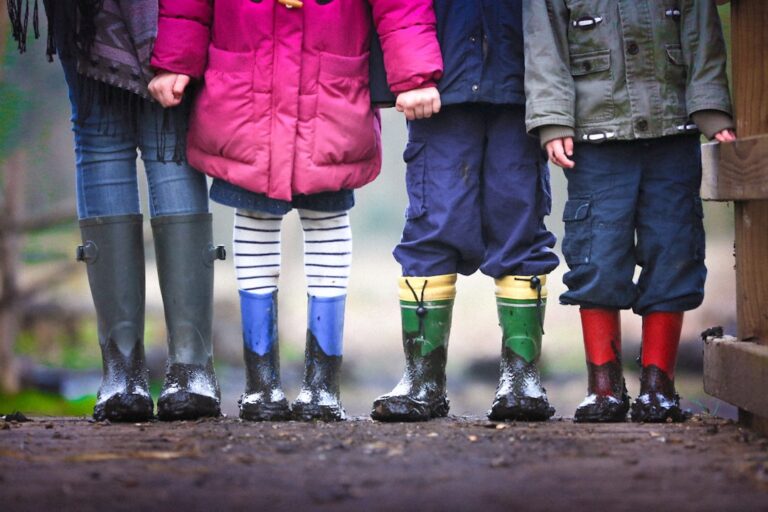 15 Ways to Teach Children About Faith