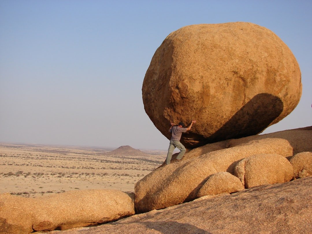 25 Ways to Build Physical Strength Without Gym