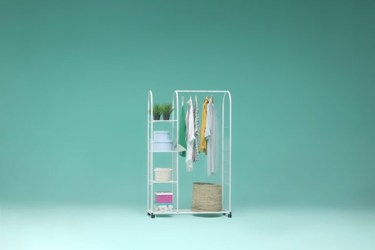 15 Tips for a Minimalist Wardrobe