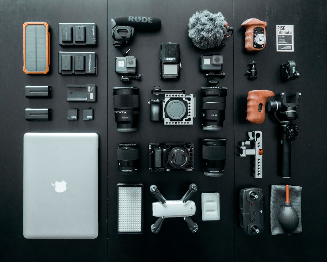 10 Hacks for Organizing Electronics