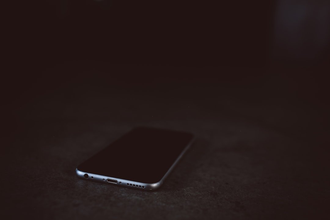 10 Signs of Smartphone Addiction and How to Break It