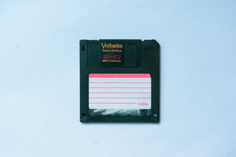 20 Ways to Declutter Your Digital Life