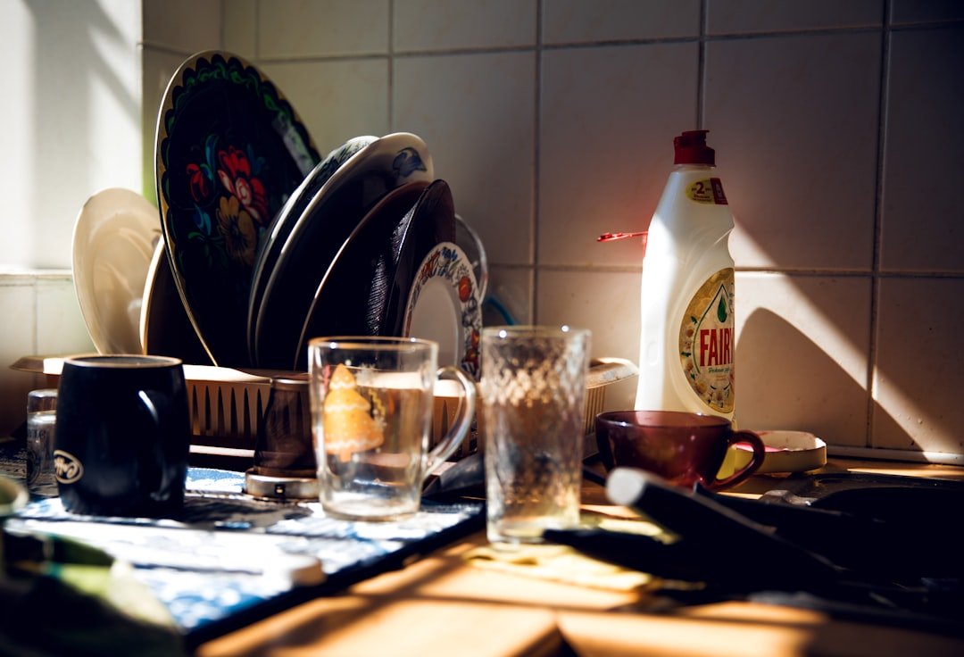 12 Hacks for Kitchen Cleanups
