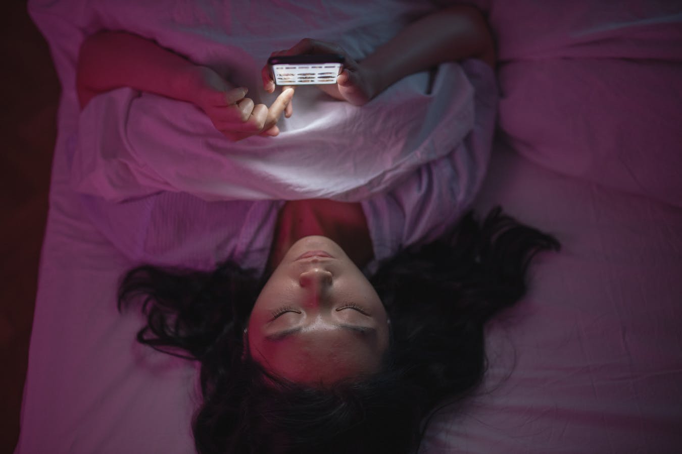 Why Your Smartphone Is the Biggest Enemy of Your Personal Growth