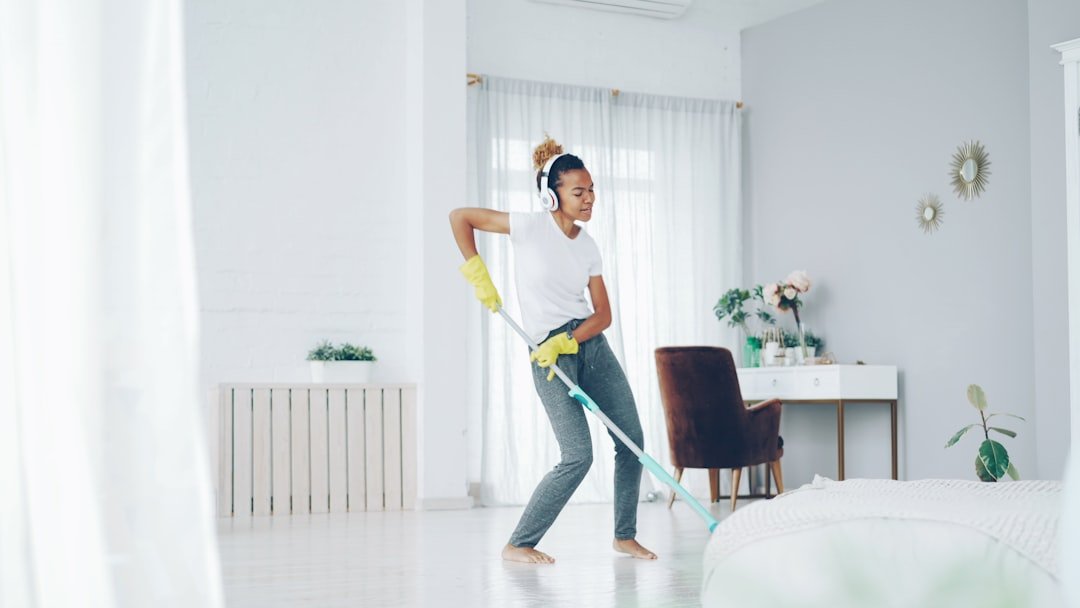 12 Hacks for Tidying Kitchens Easily