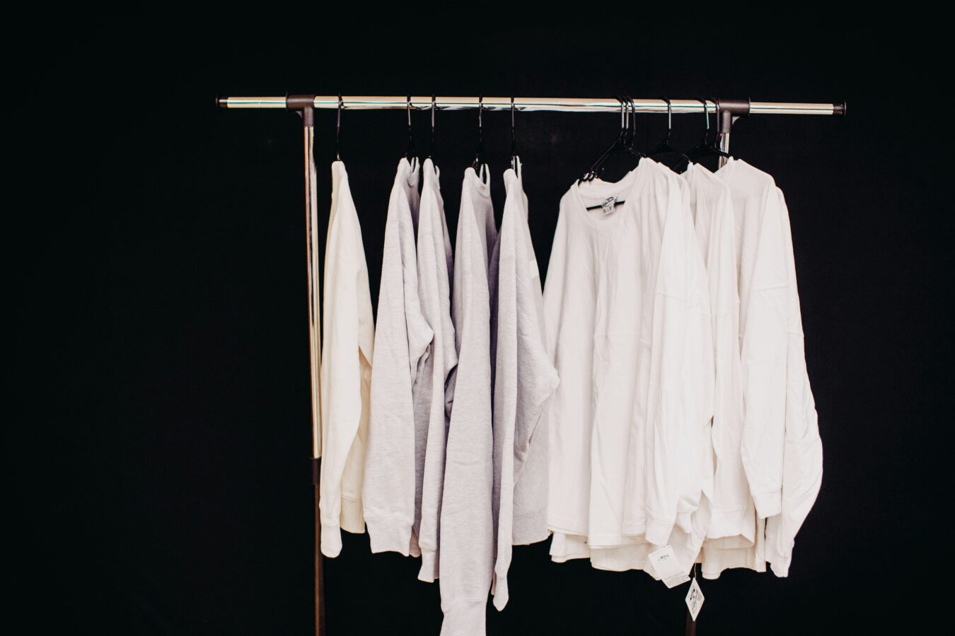 The Minimalist Wardrobe Secret That Saves Time and Money