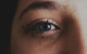 Psychologists Reveal the Simple Mental Trick That Stops Negative Self-Talk