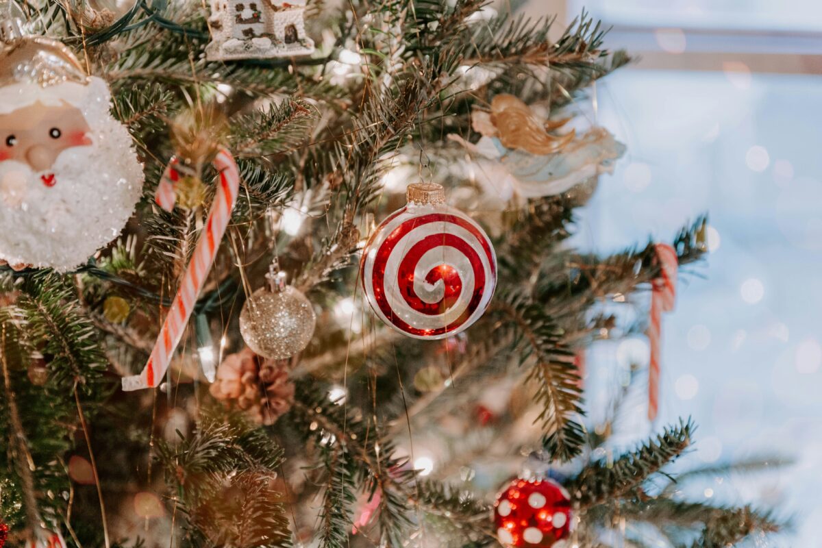 Streamline Traditions for a Simpler Holiday
