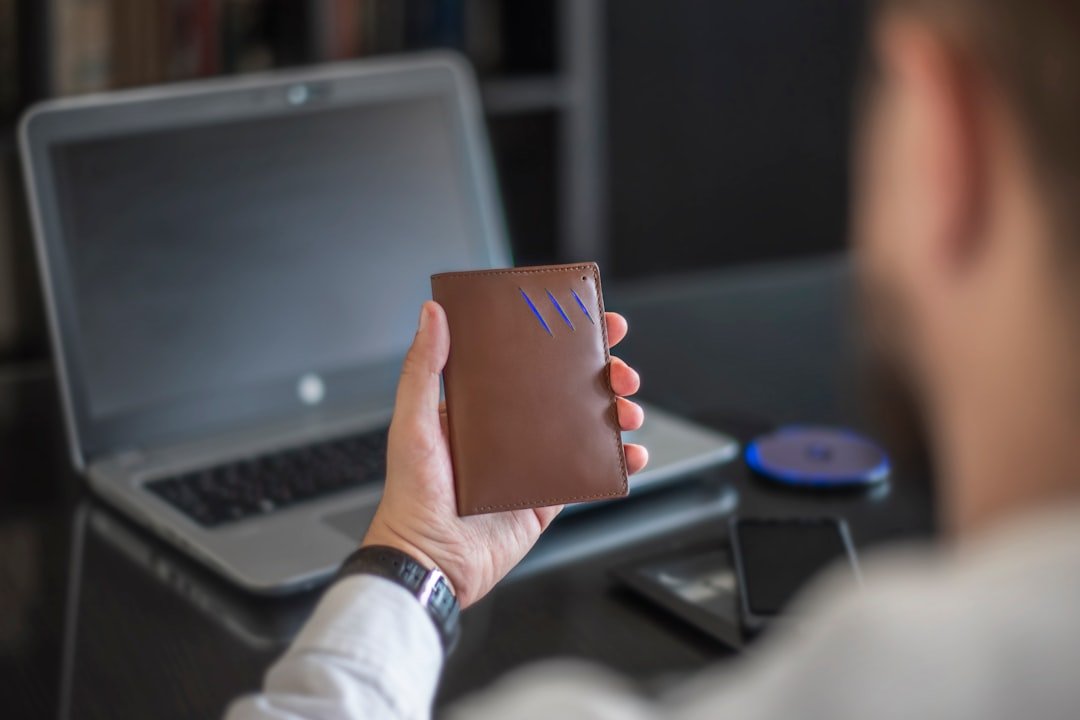 10 Hacks for Organizing Wallets Smartly
