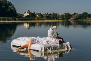 10 Self-Improvement Ideas for Cozy Nights