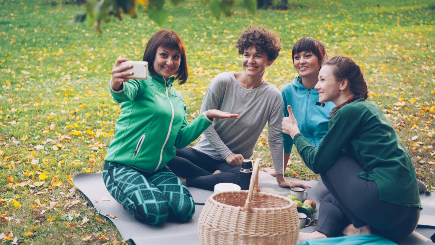 20 Mindset Tricks to Survive Family Gatherings