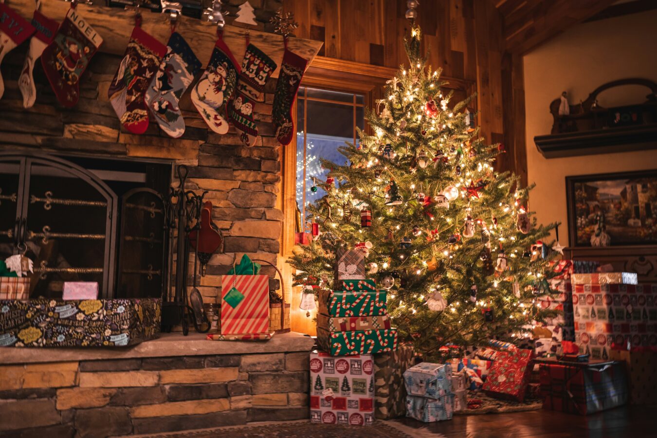 15 Quotes About Christmas Family Time
