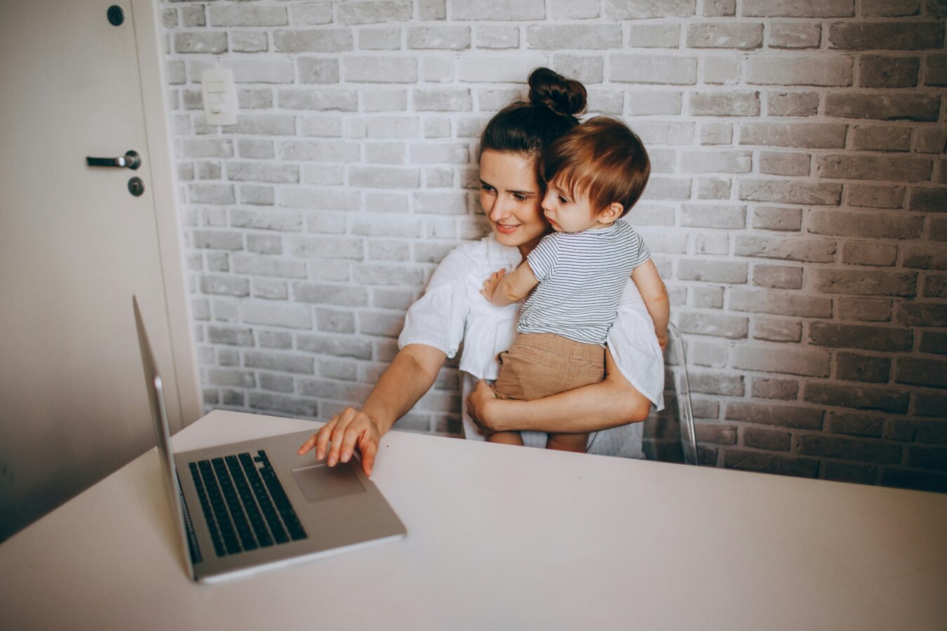20 Productivity Hacks for Family Time Management