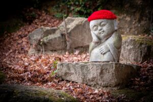 10 Ways to Cultivate Holiday Kindness