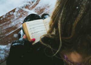 10 Self-Improvement Ideas for Winter Reading