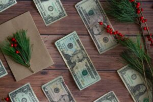 12 Hacks for Budget Christmas Ideas